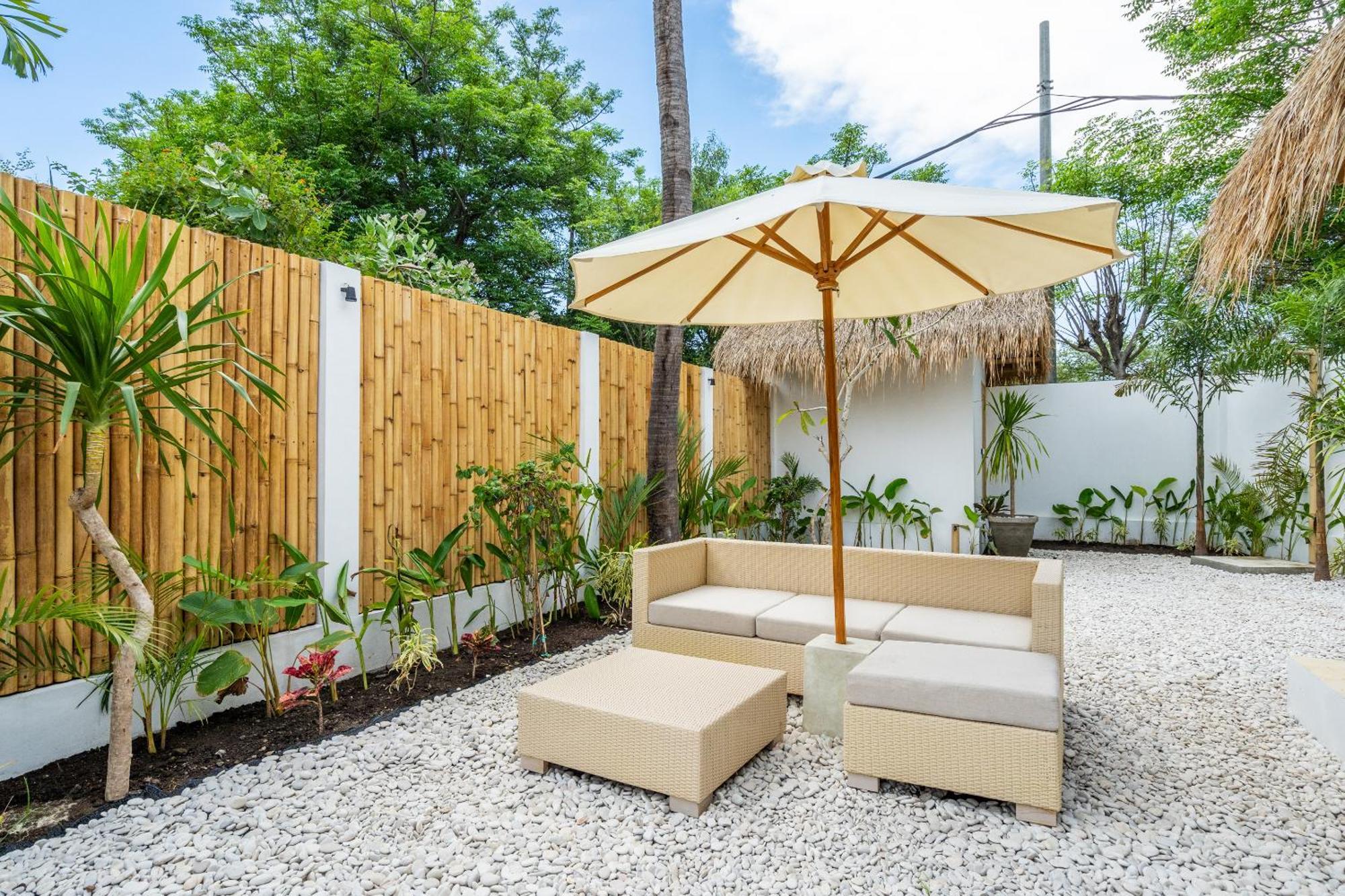 Villa Kelapa Kucing กิลิไอร์ ภายนอก รูปภาพ