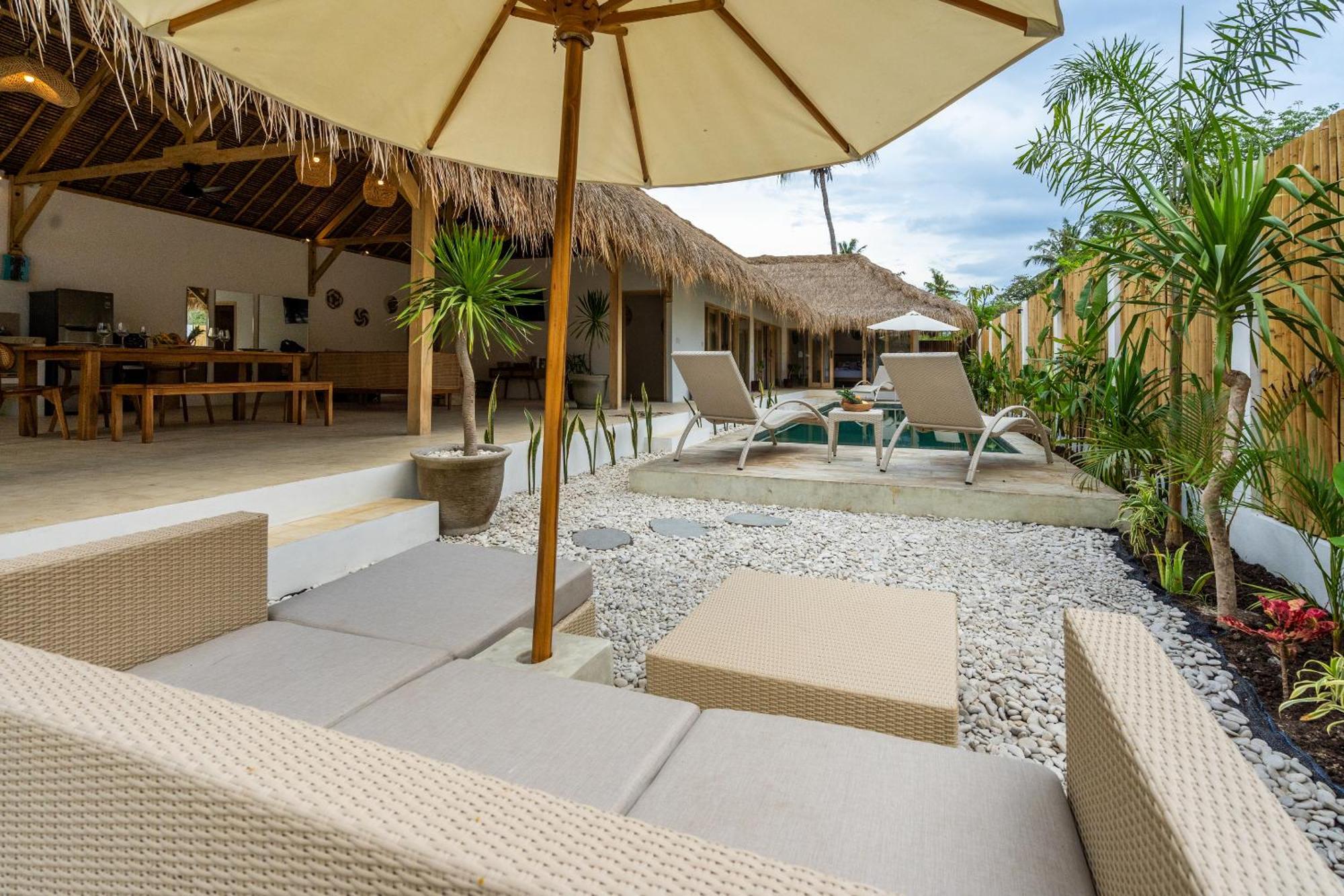 Villa Kelapa Kucing กิลิไอร์ ภายนอก รูปภาพ