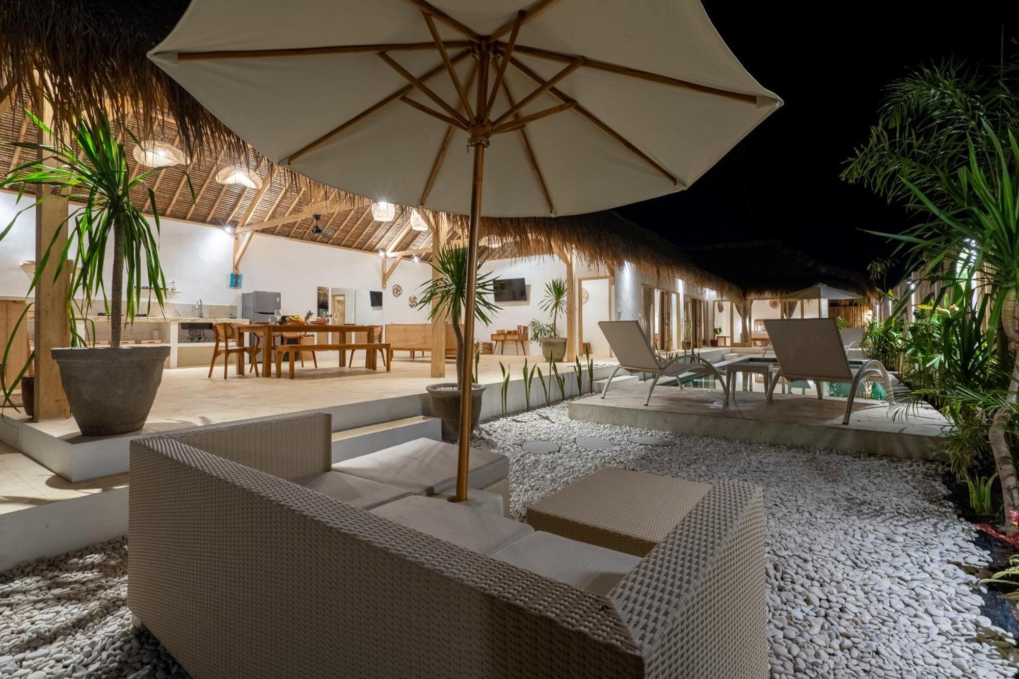 Villa Kelapa Kucing กิลิไอร์ ภายนอก รูปภาพ