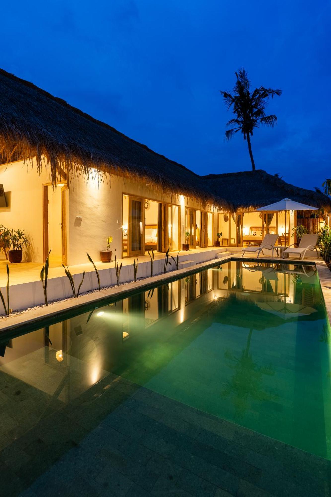 Villa Kelapa Kucing กิลิไอร์ ภายนอก รูปภาพ